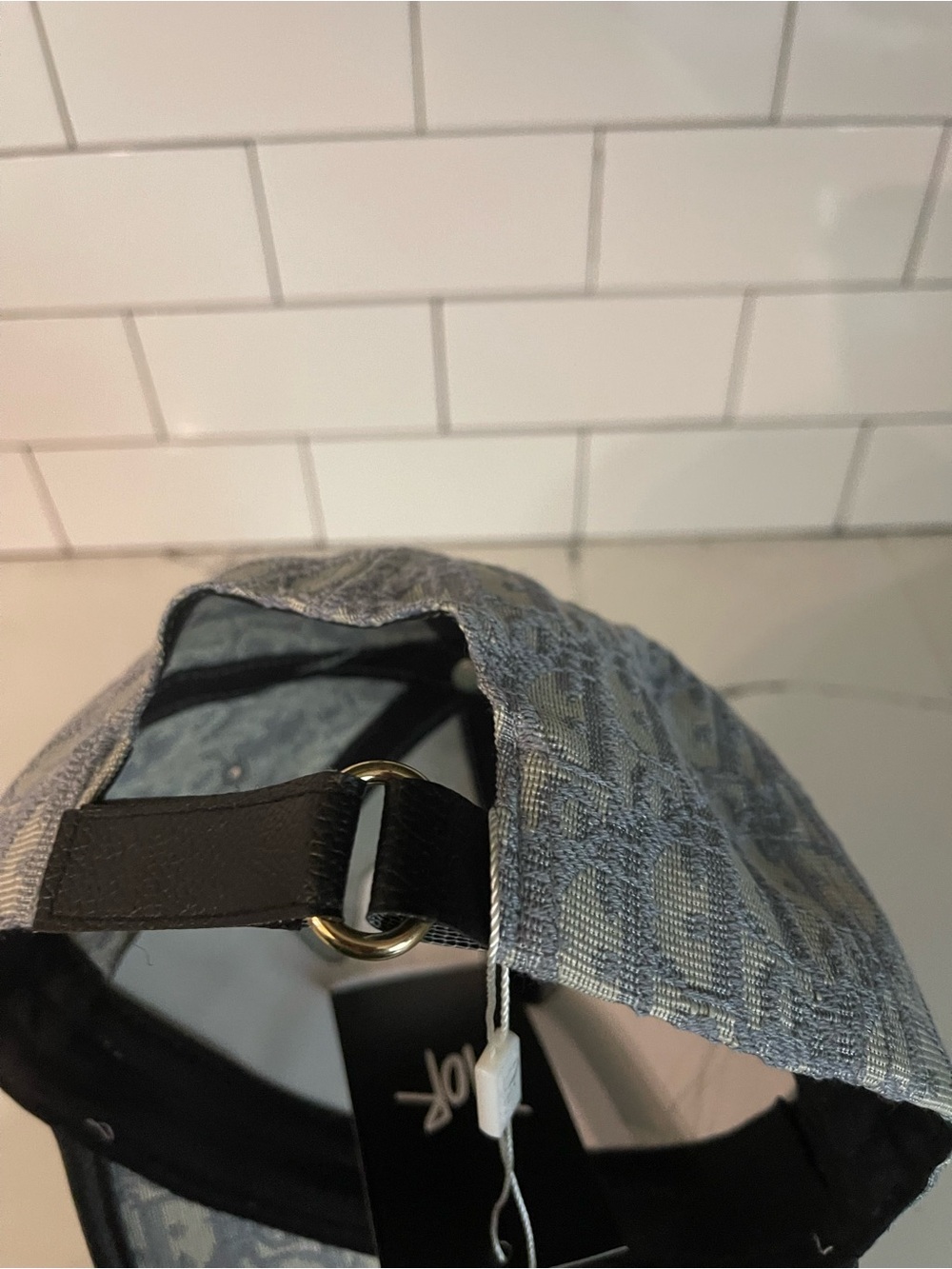 Mens Designer Hat. - Picture 4 of 5